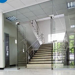 Klaasist eesmised uksed