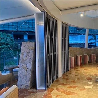 Alumiiniumist siseuksed